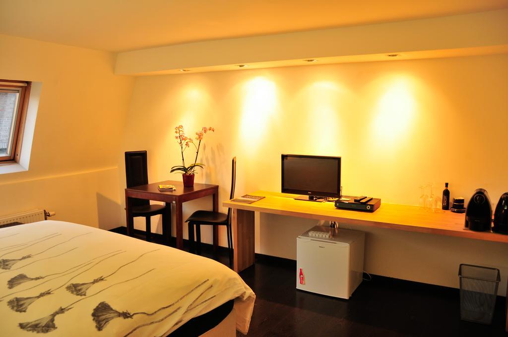 Logies Zen Aan Zee Bed & Breakfast Ostend Room photo
